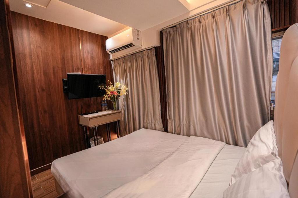 Sunny Day Hotel Hongkong